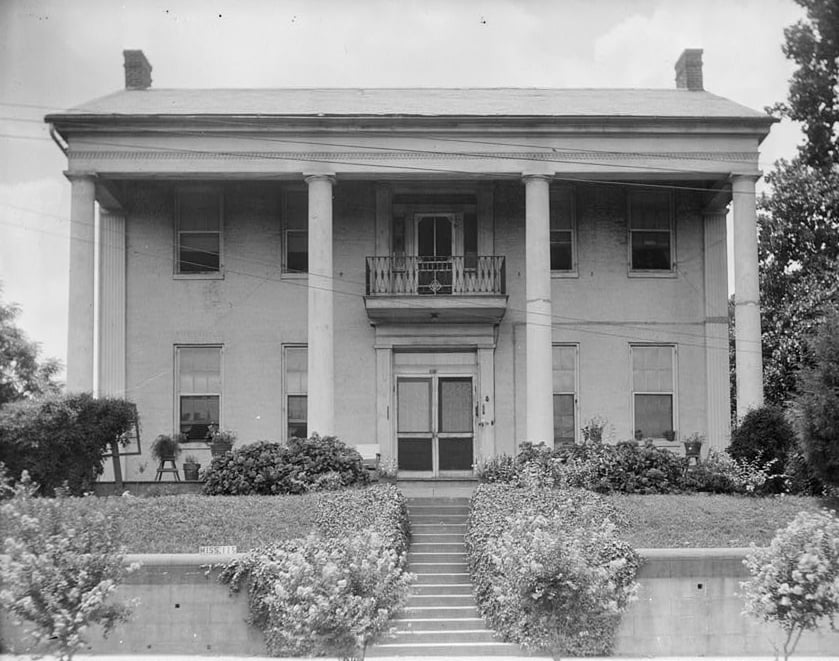 North-elevation HABS photograph (1936) of Anchuca / Victor Wilson House at 1010 First East Street in Vicksburg, Mississippi