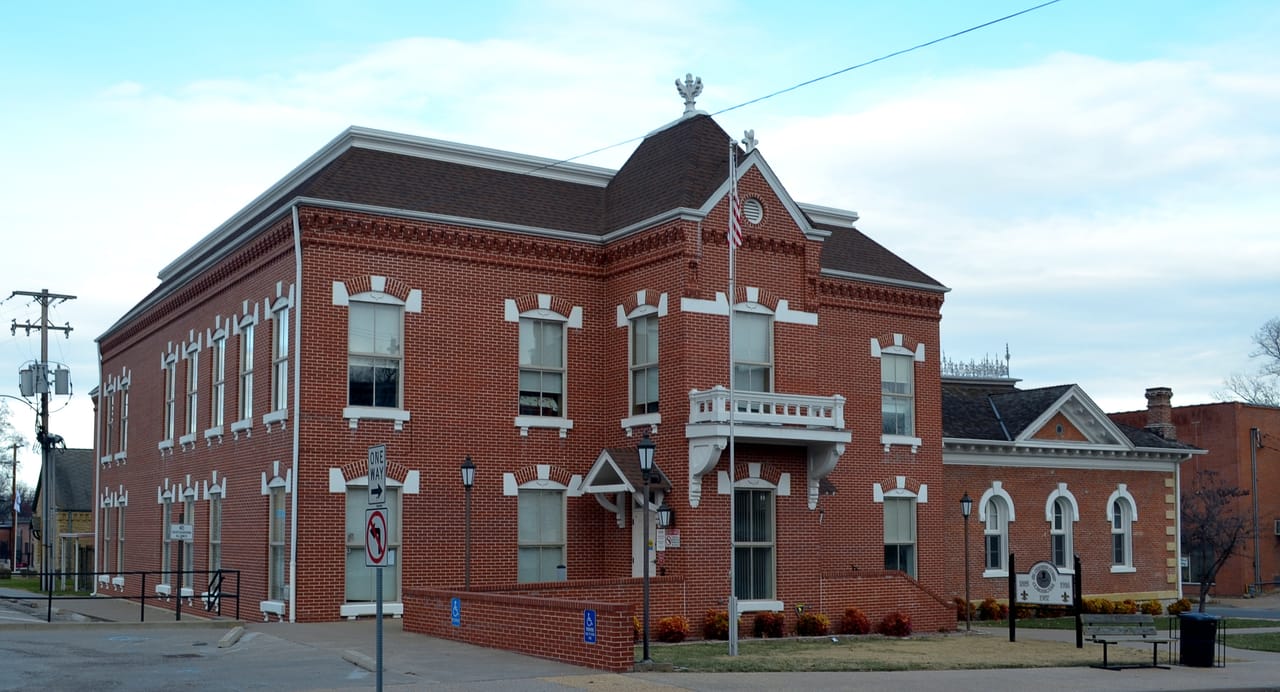 Ste. Genevieve County, Missouri, Courthouse in Ste. Genevieve.  Side and back view.