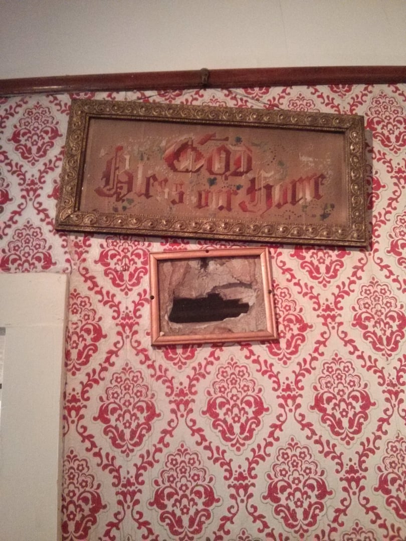 Photo of Jesse James Home Museum
