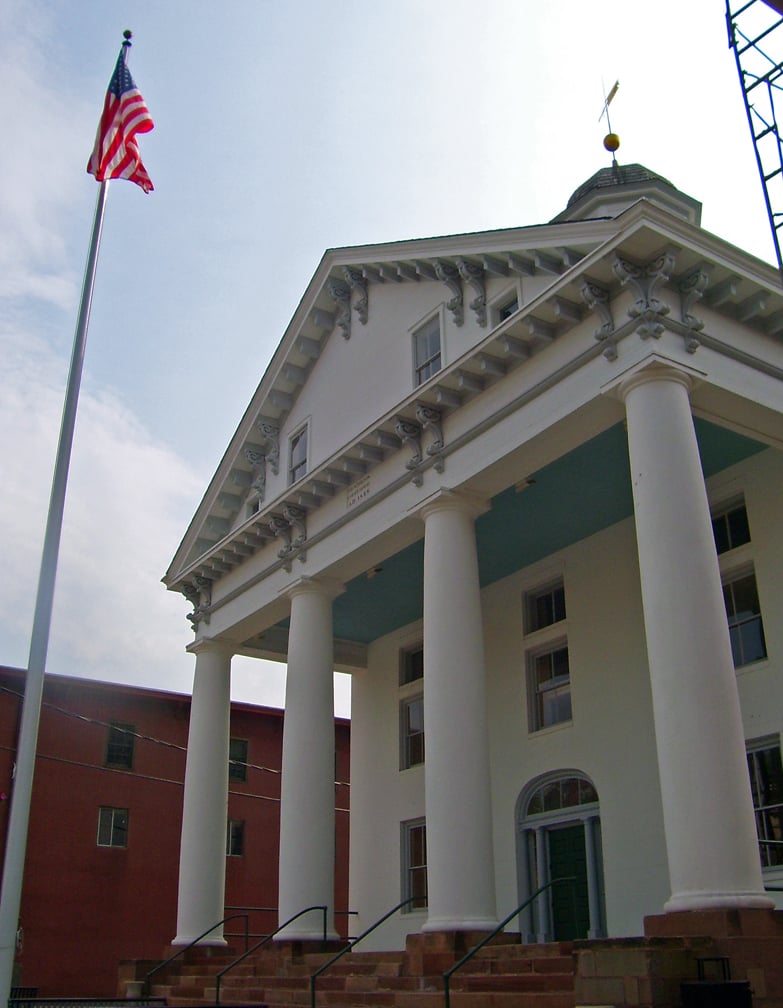 Hunterdon County Courthouse, Flemington, New Jersey — 1828 Greek Revival exterior where Hauptmann was tried