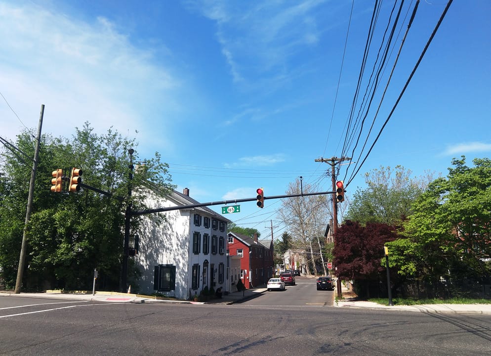 Photo of the traffic signals located at the intersection of New Jersey Route 29/New Jersey Route 165 and Swan Street in Lambertville, New Jersey. This signal blade provides the only public indication that Route 165 exists; it runs concurrently and redundantly with Route 29 from Main Street to Route 