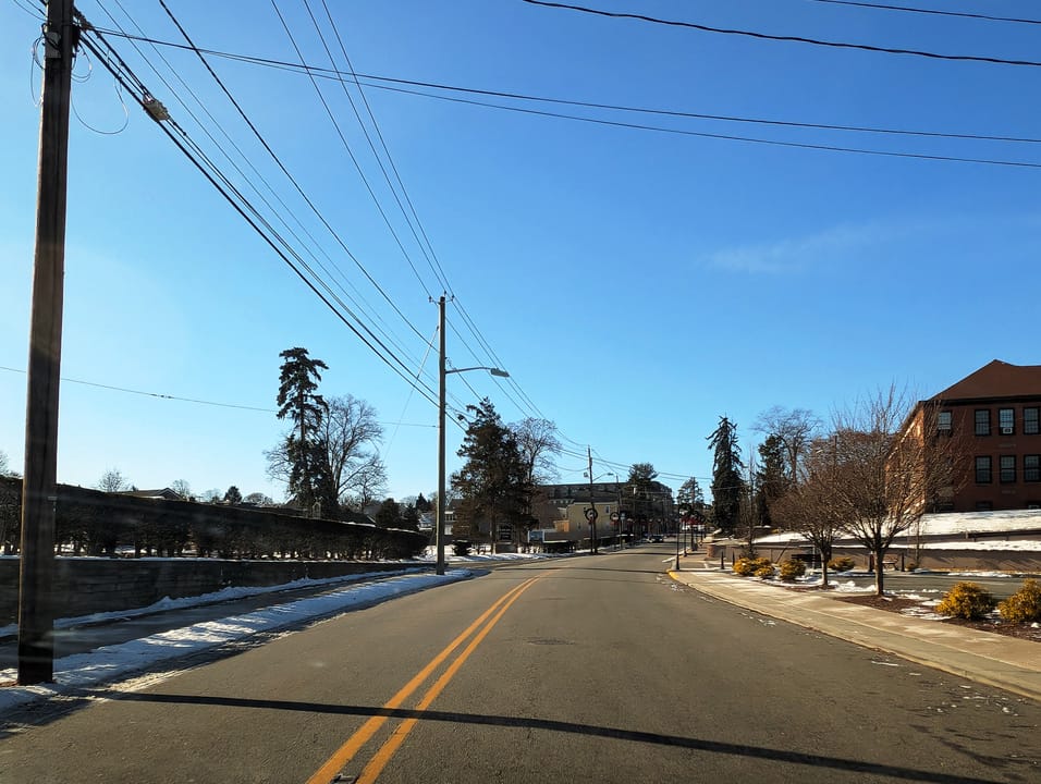 Photo of westbound County Route 644 (Totowa Road) in Totowa, New Jersey. Photo taken looking west between Scrivens Street and William Place.