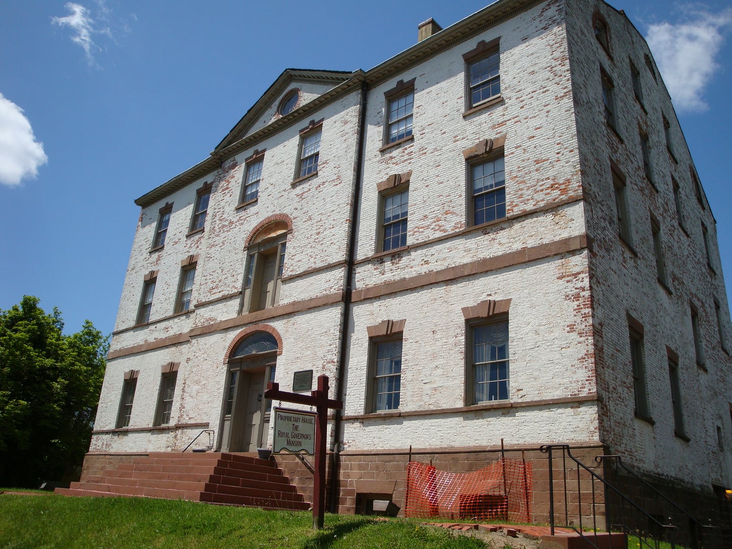 Photo of Proprietary House