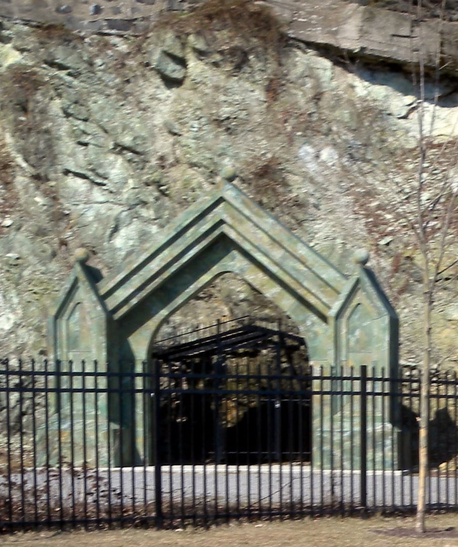 Photo of Sybil's Cave