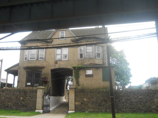 Historic Bayside Cemetery in Ozone Park, Queens, New York — a 19th-century Jewish burial ground with some 35,000 interments