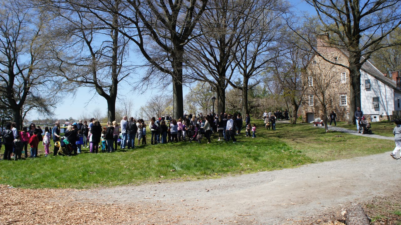Easter Egg Hunt at Conference House in TottenVille Staten Island, NYC