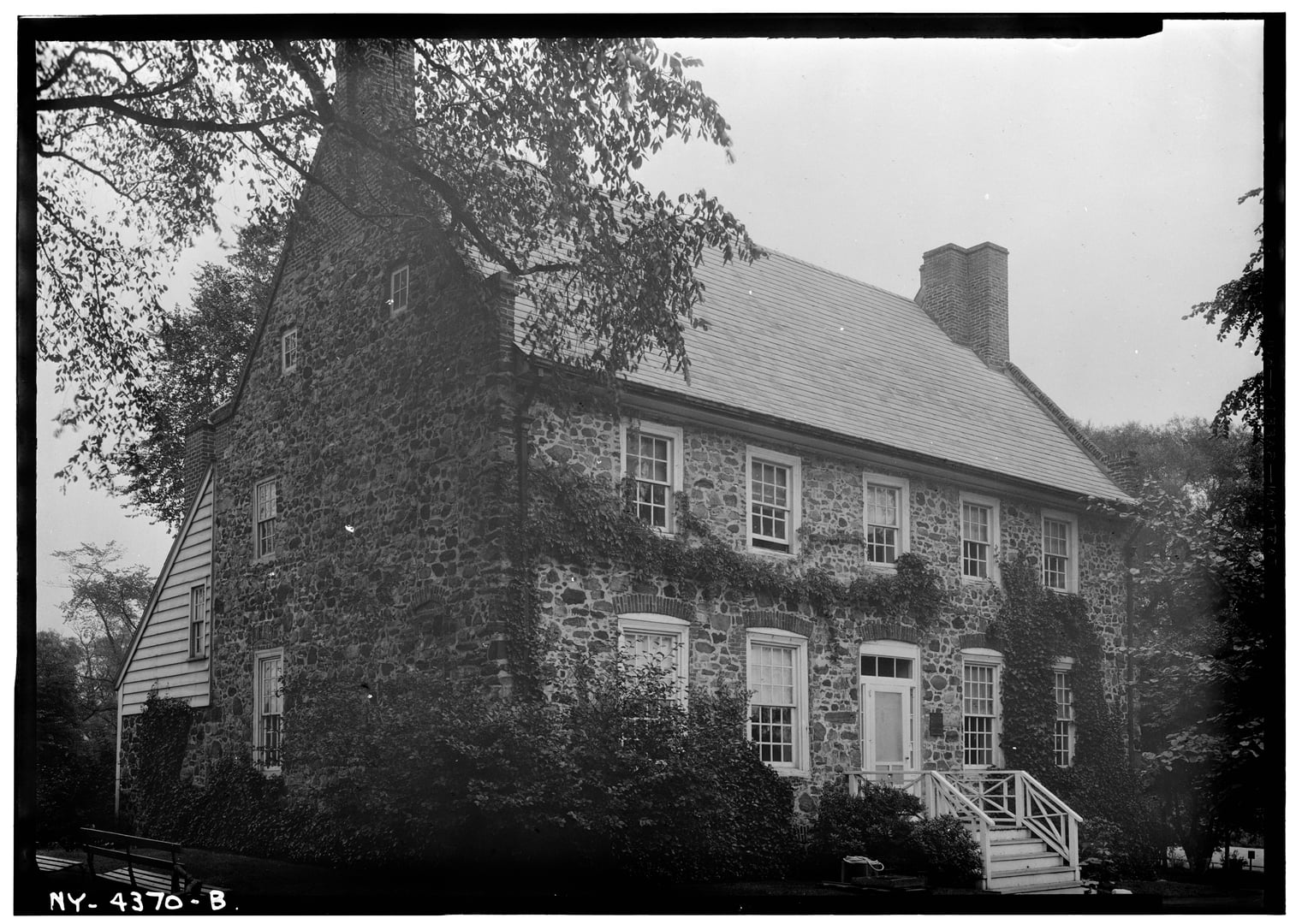 Exterior view of the historic Billop House (Conference House), a pre-1680 fieldstone manor in Tottenville, Staten Island, photographed for HABS.