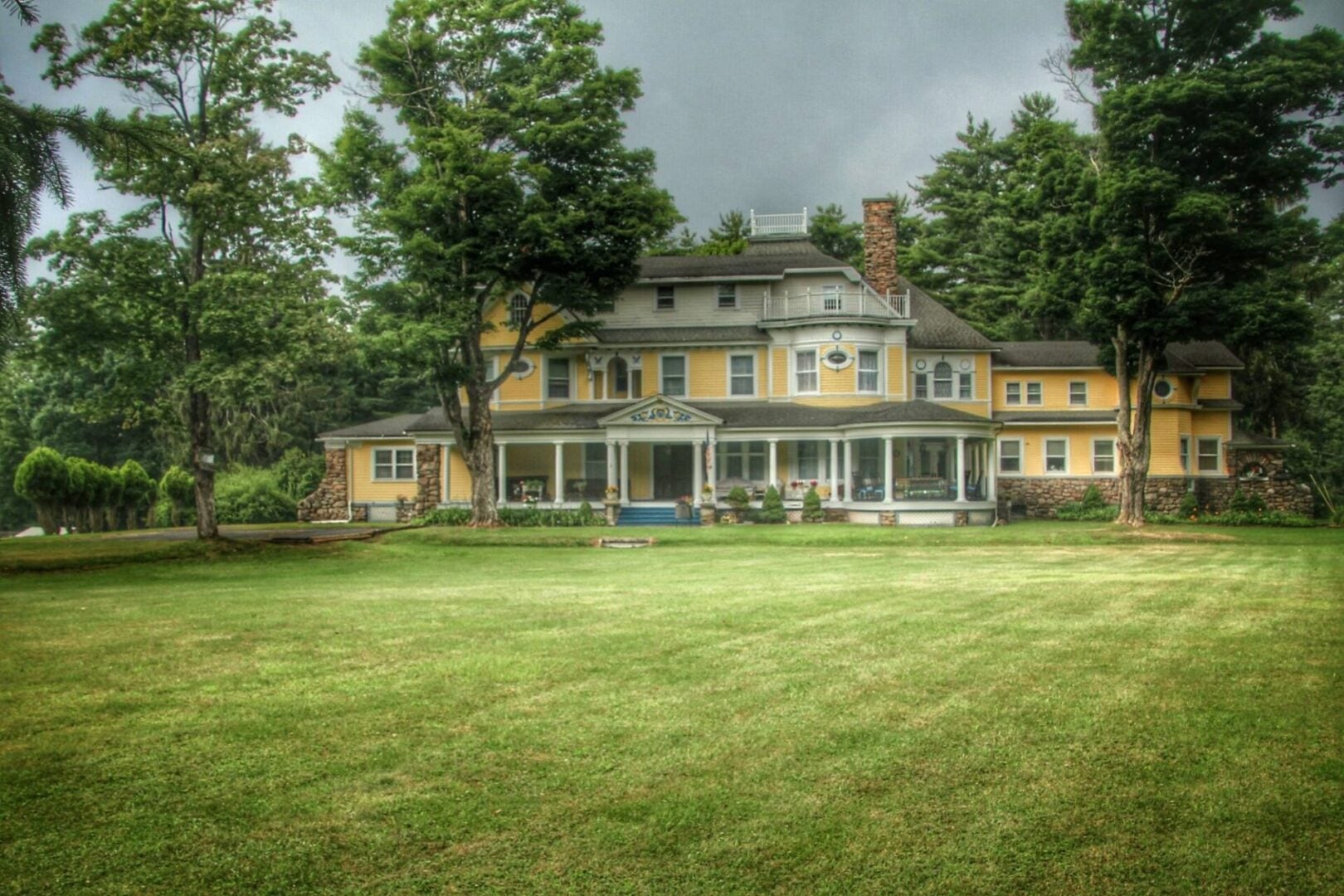 Photo of Burn Brae Mansion