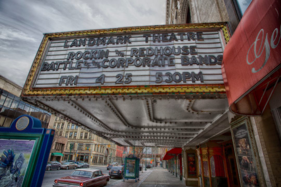 Exterior of Loew's State Theatre (now the Landmark Theatre) at 362 South Salina Street in downtown Syracuse, New York, on a snowy December afternoon