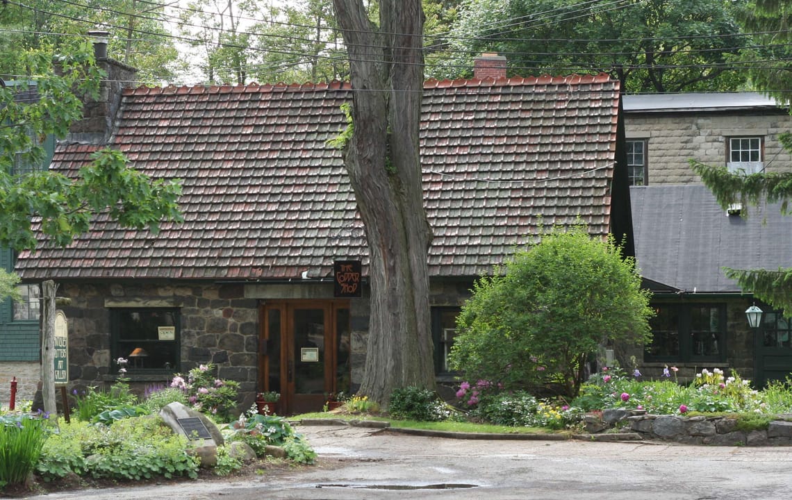 Roycroft Inn exterior in East Aurora New York, Arts and Crafts era hostelry