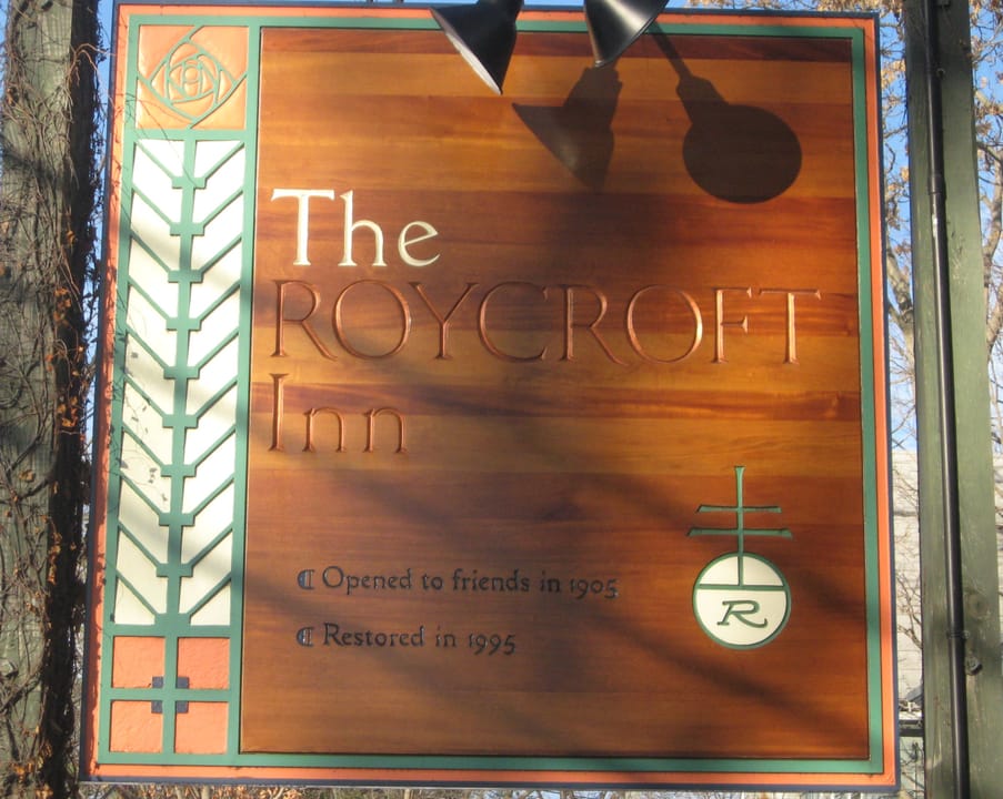 Roycroft Inn exterior in East Aurora New York, Arts and Crafts era hostelry