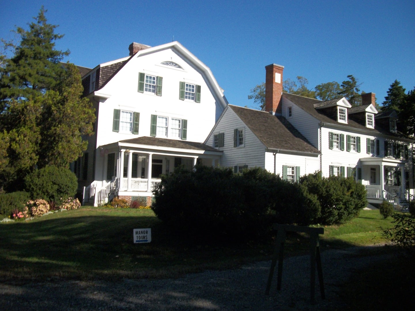 Sagtikos Manor mansion seen from the driveway in West Bay Shore, New York