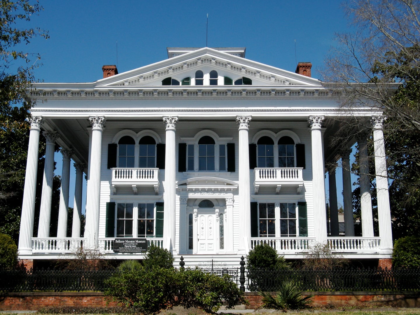 Front exterior view of the Italianate Bellamy Mansion in Wilmington, North Carolina