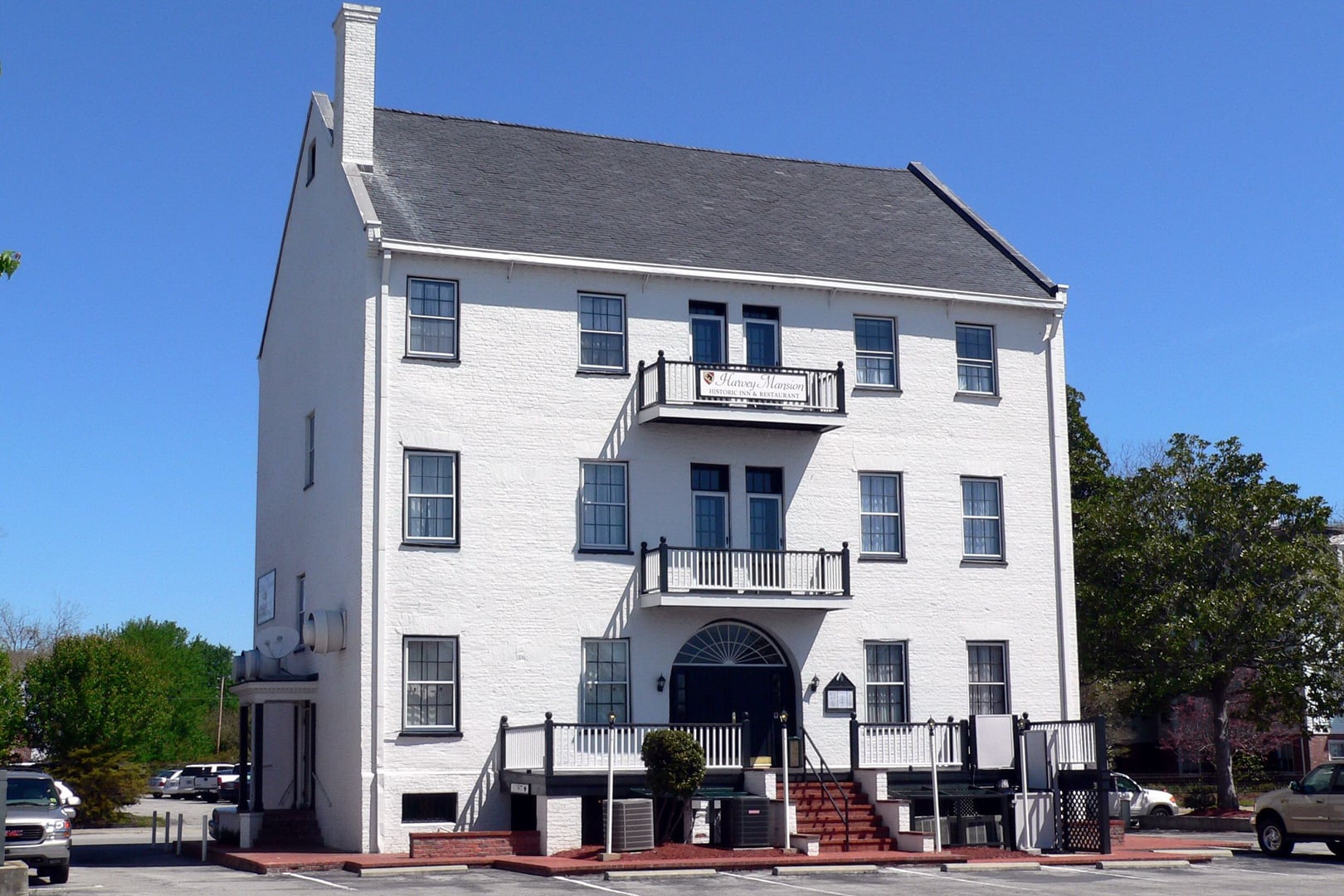 Harvey Mansion Historic Inn in New Bern — a stop on this tour.