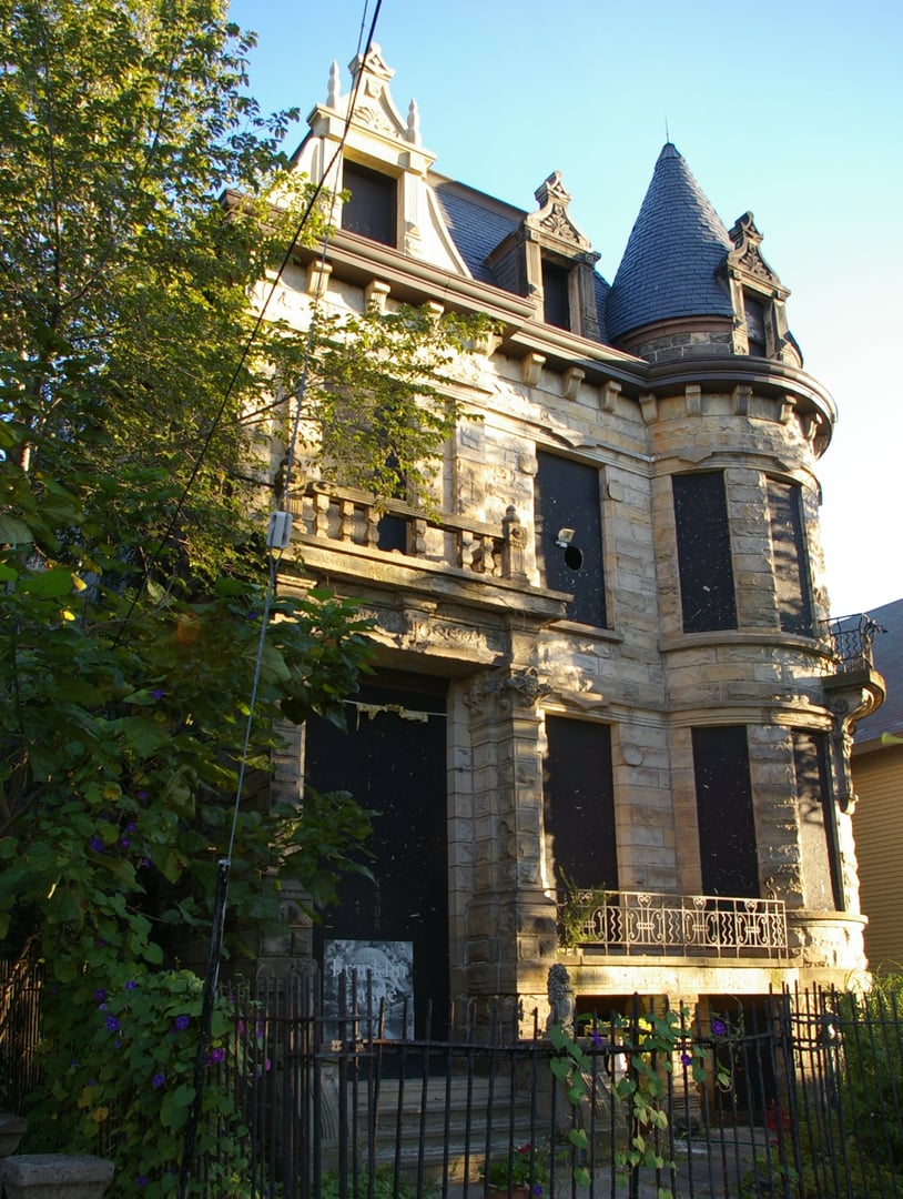 Stone Victorian exterior of Franklin Castle (Hannes Tiedemann House) in Cleveland, Ohio
