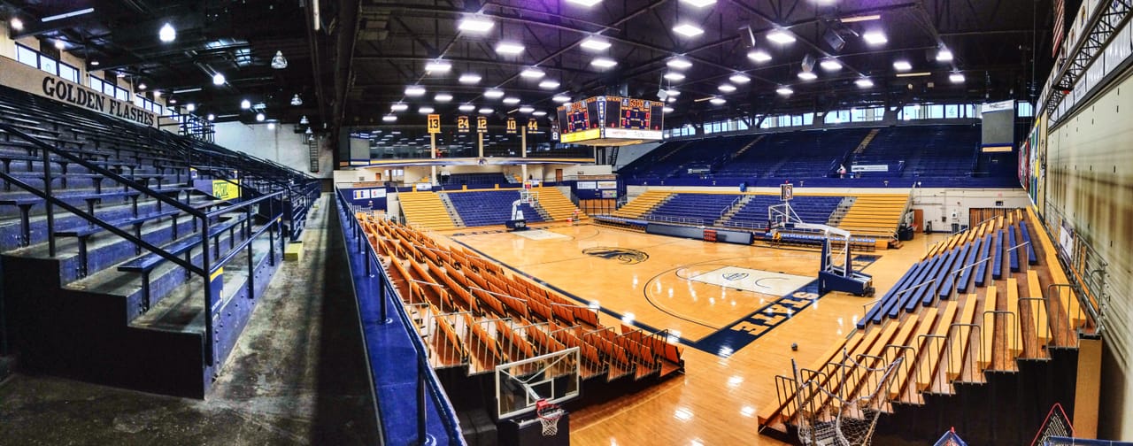 Interior view of the Memorial Athletic and Convocation Center (MAC Center) on the campus of Kent State University in Kent, Ohio. It opened in 1950 and was renovated in 1992. It seats 6,327 people.