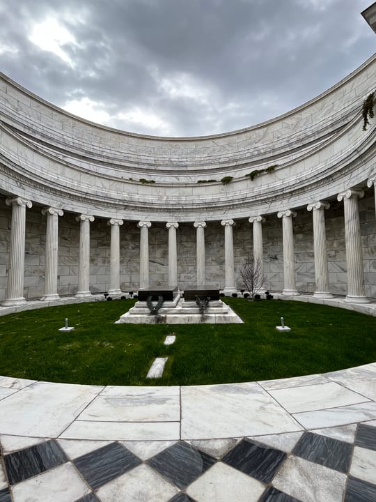 Marion, Harding Tomb.
