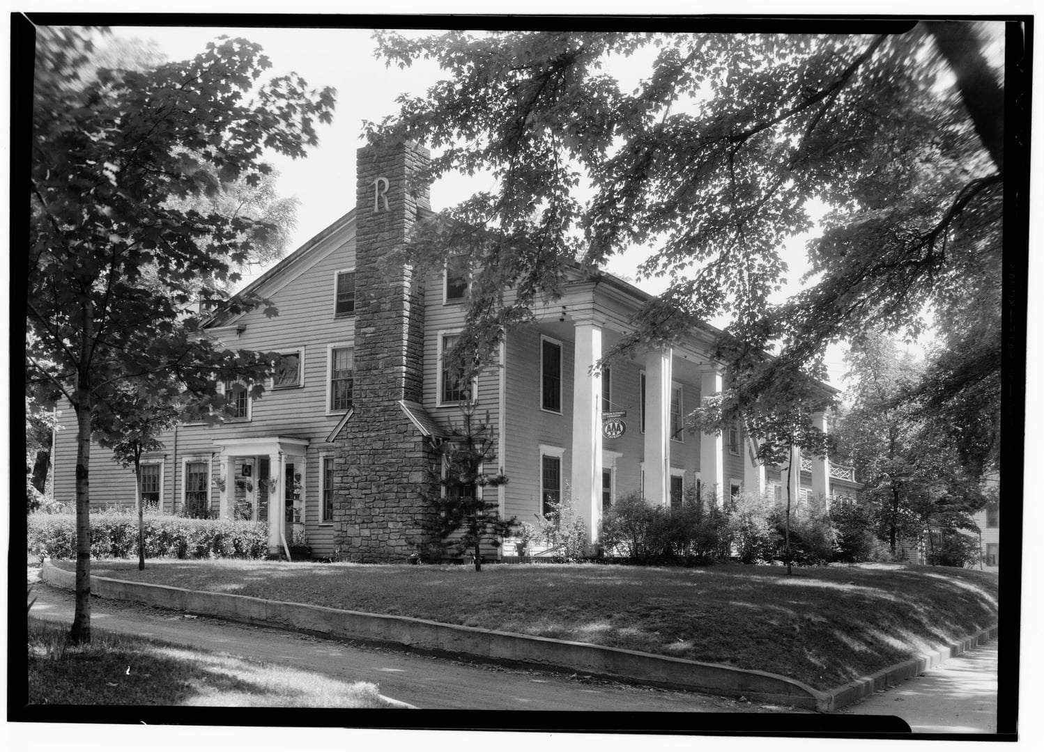 1936 Historic American Buildings Survey photograph of the southwest elevation of Rider Tavern (Rider's Inn) in Painesville, Lake County, Ohio, by photographer Carl Waite