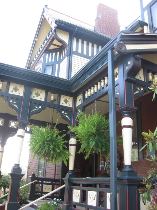 Photo of Colonel Taylor Inn Bed & Breakfast