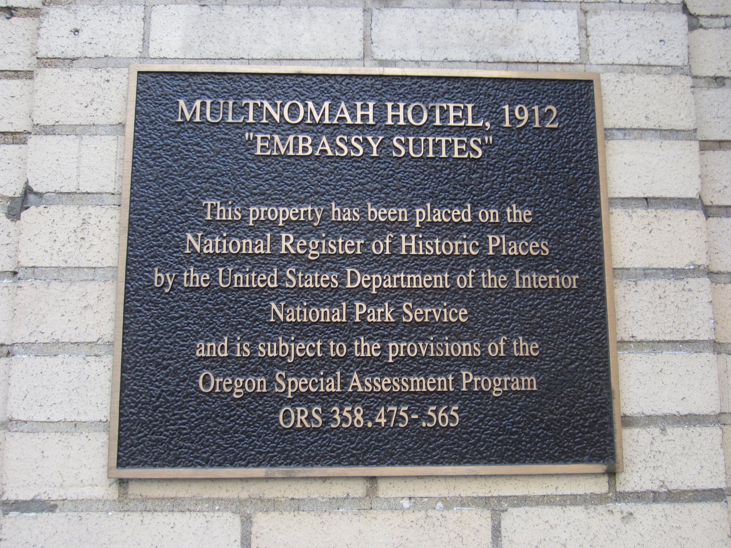 Multnomah Hotel / Embassy Suites Portland Downtown, 1912 American Renaissance hotel filling a city block in downtown Portland