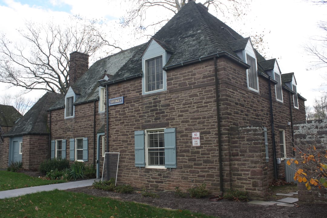 en:Bucks County Community College is a two-year community college located in Bucks County, Pennsylvania, near Philadelphia. Cottage 1: Center for Workforce Development.