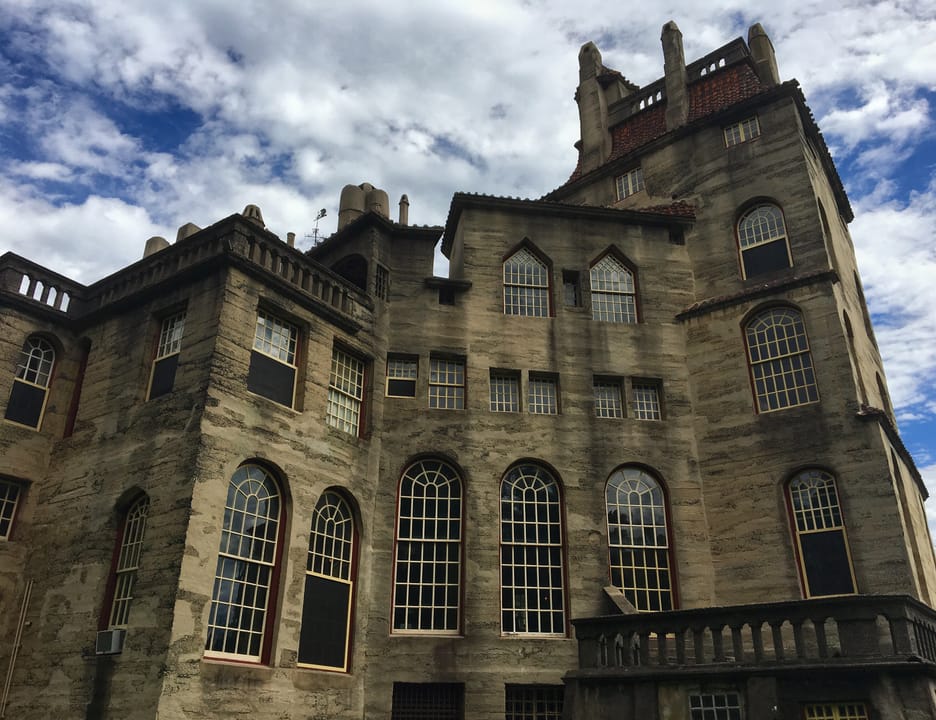 Photo of Fonthill Castle