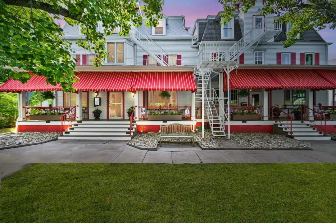 The Tom Quick Inn, a Victorian boutique hotel on Broad Street in Milford, Pennsylvania.