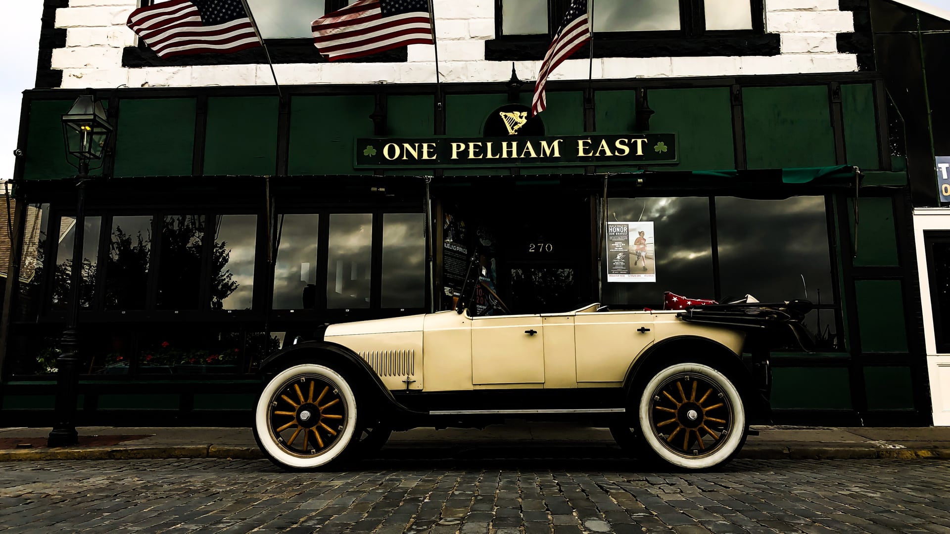 Photo of Newport Classic Car Co. Haunted History Ghost Tour