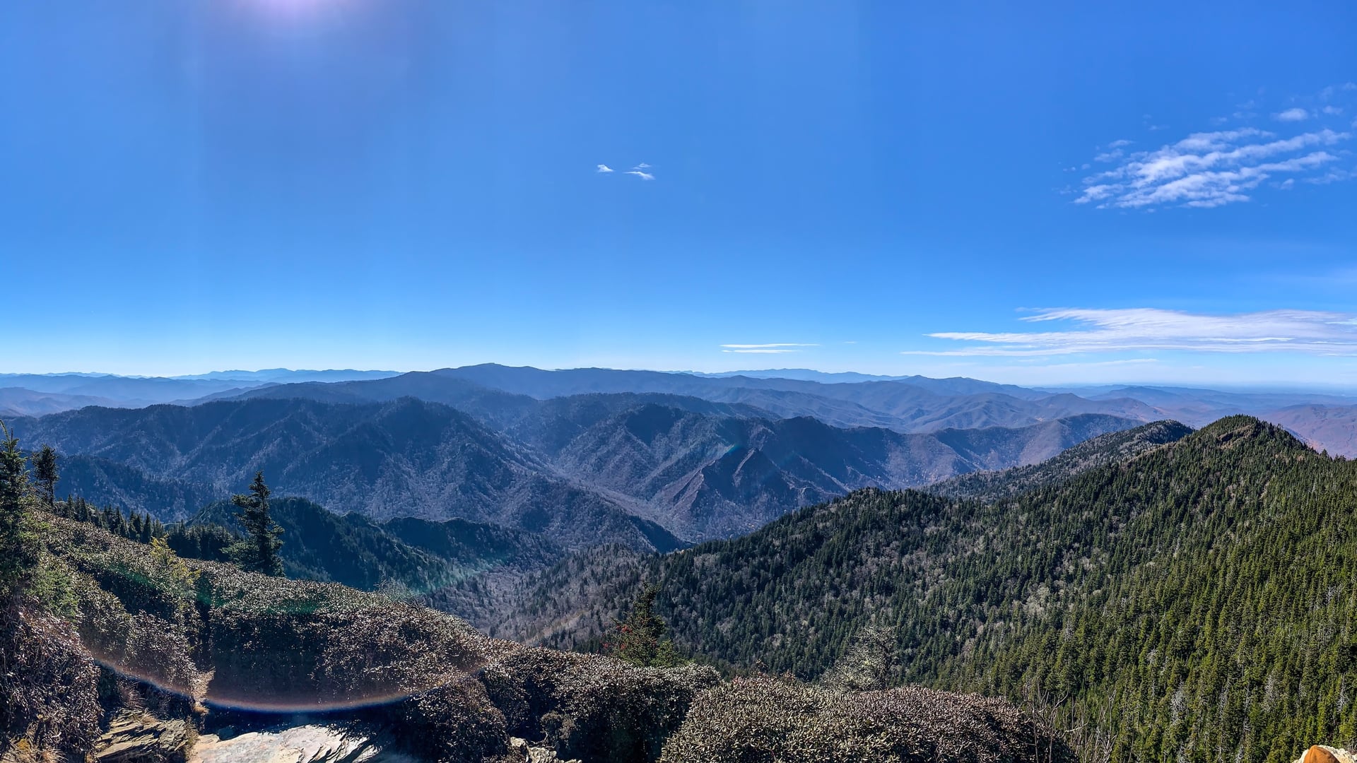 Misty Appalachian ridges viewed from Cliff Tops atop Mount LeConte in Great Smoky Mountains National Park, Tennessee