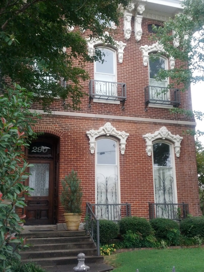 The Italianate brick John Alexander Austin House at 290 S. Front Street, Memphis, Tennessee