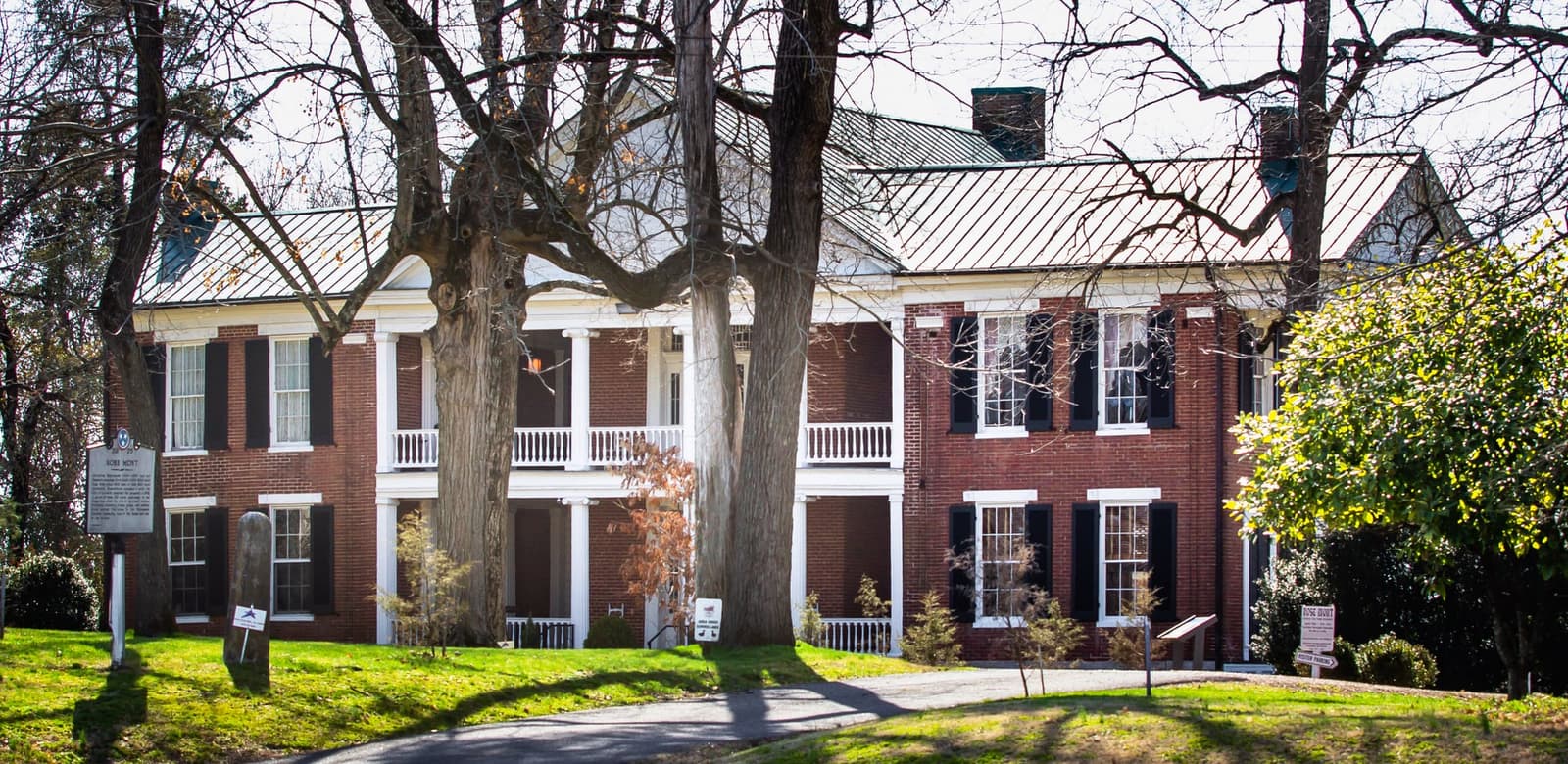 The 1842 Greek Revival Rose Mont mansion in Gallatin Tennessee