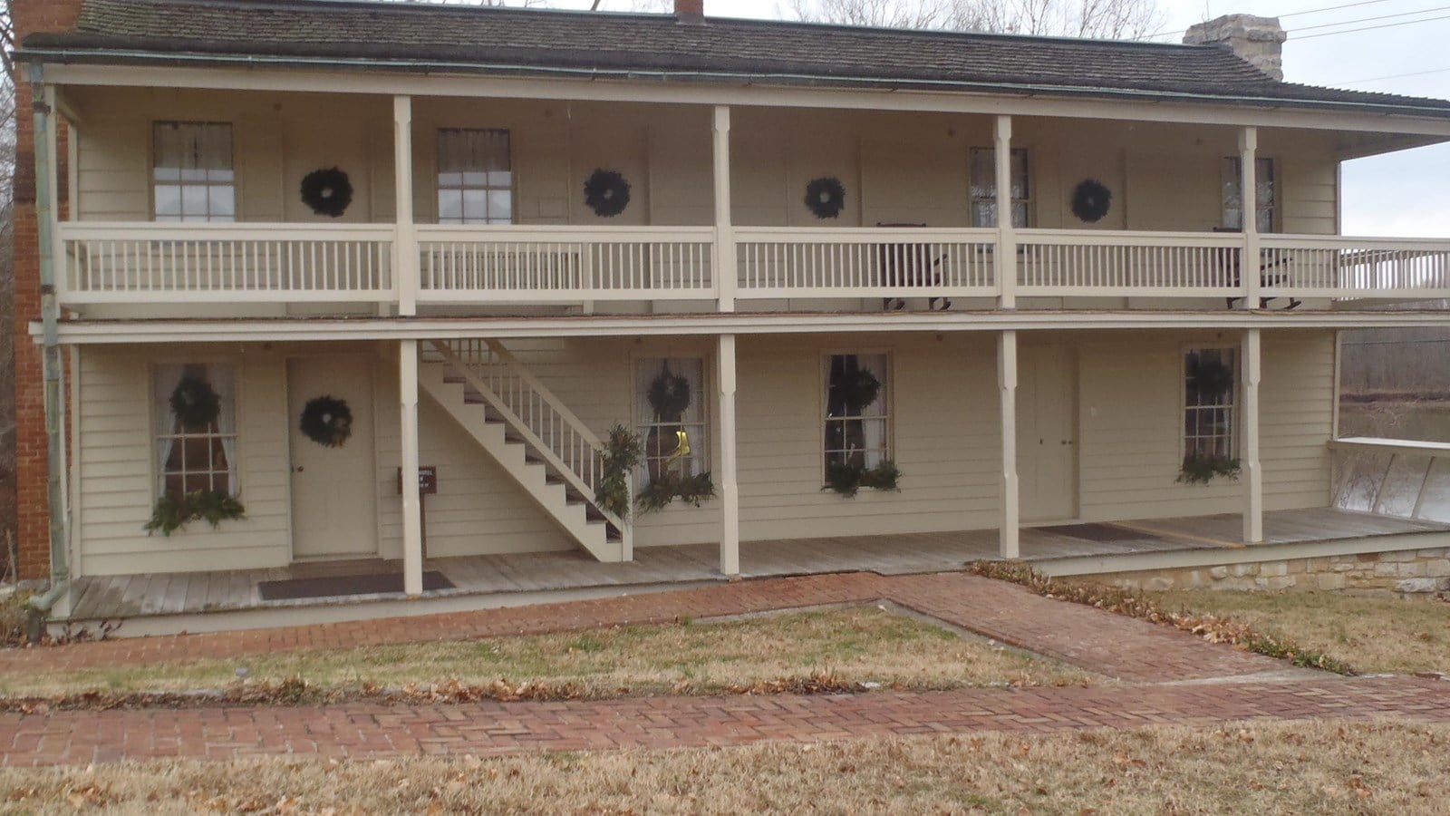The historic Dover Hotel (Surrender House) on the Cumberland River at Fort Donelson National Battlefield