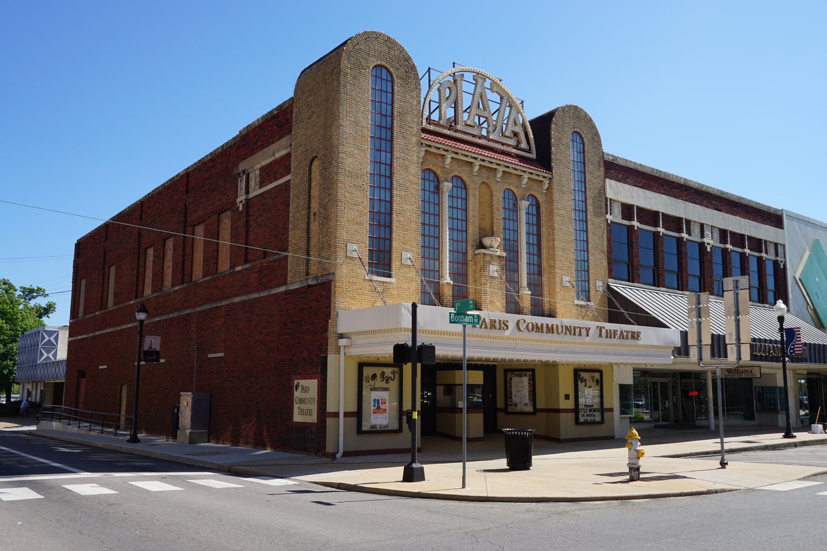 Photo of Paris Community Theatre (Plaza Theatre)