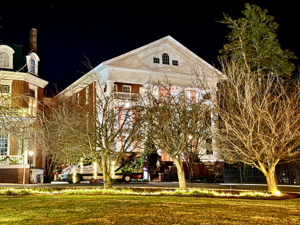 Photo of Martha Washington Inn