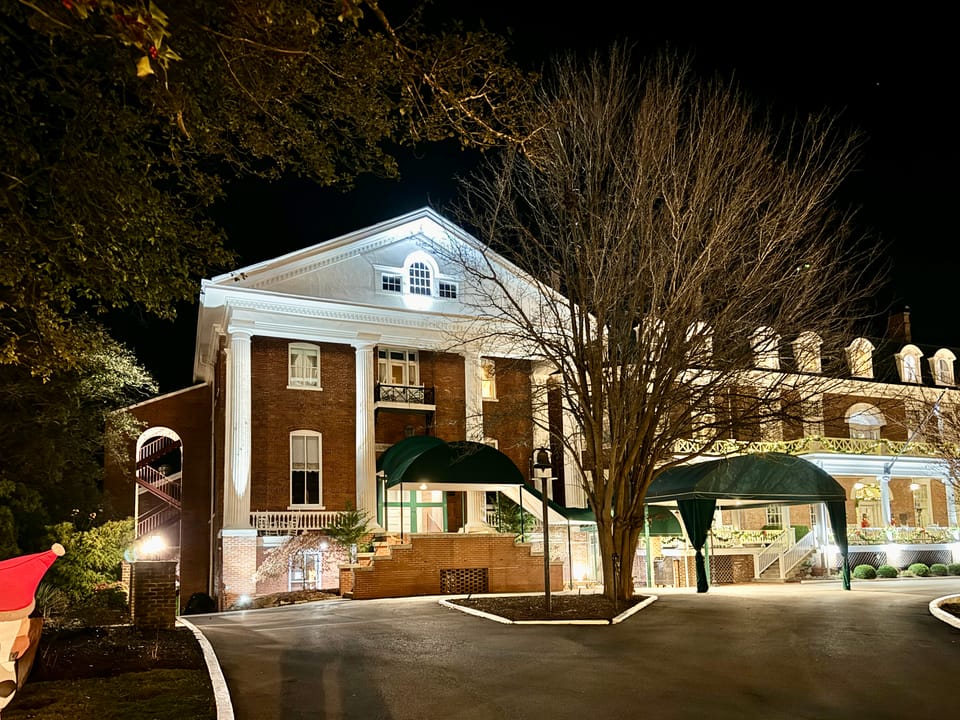Photo of Martha Washington Inn