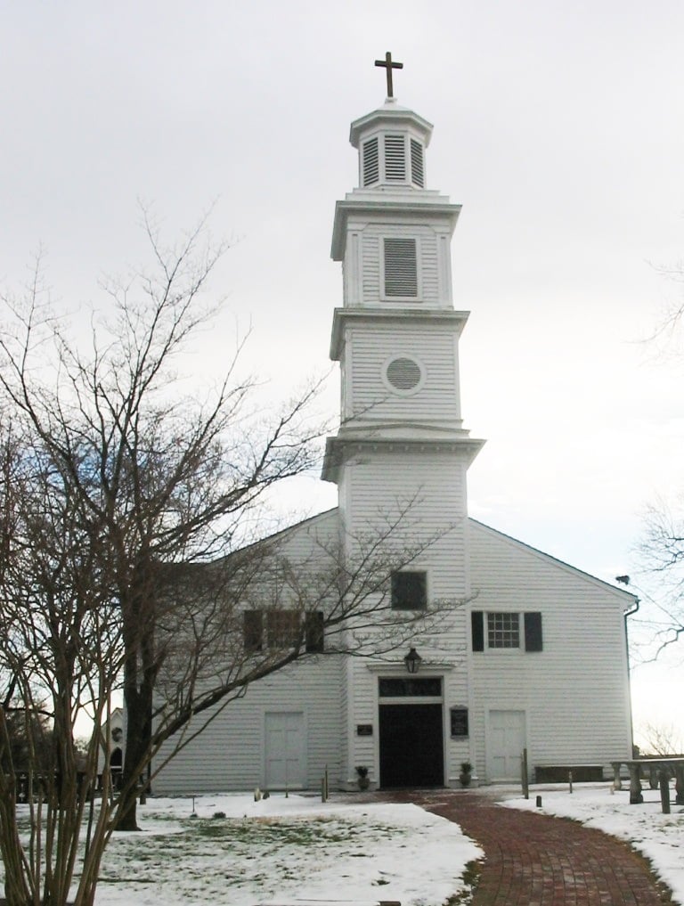 Exterior of St. John's Episcopal Church at 2401 E Broad Street in Richmond, Virginia — built 1741 on Church Hill, site of Patrick Henry's 1775 liberty speech