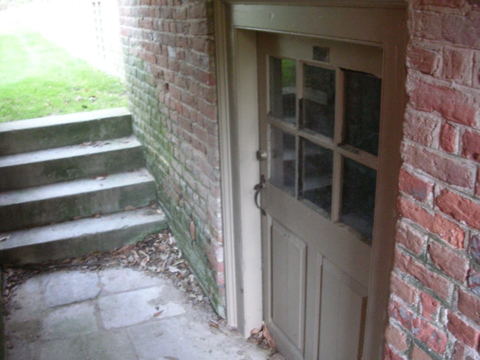East front of the 1700 Wren Building at the College of William and Mary in Williamsburg, Virginia