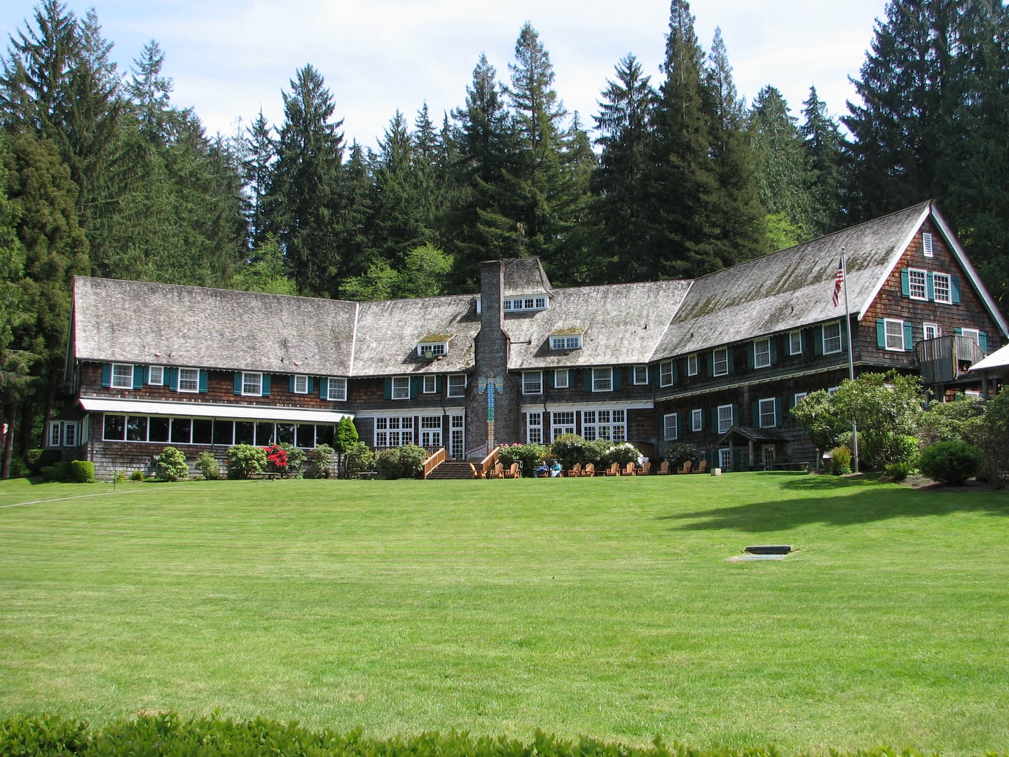 Lake Quinault Lodge Cape Cod timber facade on the south shore of Lake Quinault, Washington