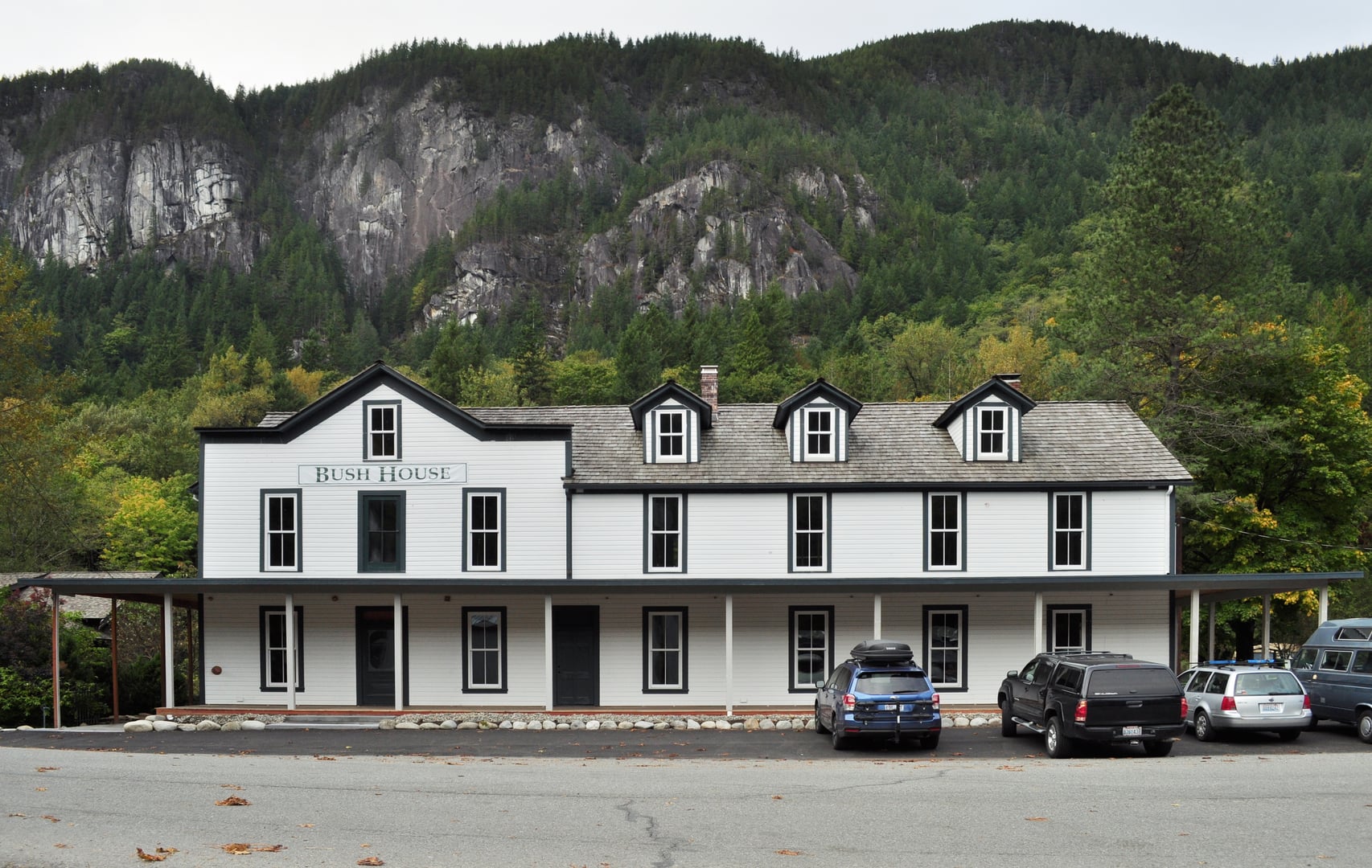 Bush House Inn in Index Washington, 1898 historic country hotel in mining village near Skykomish River