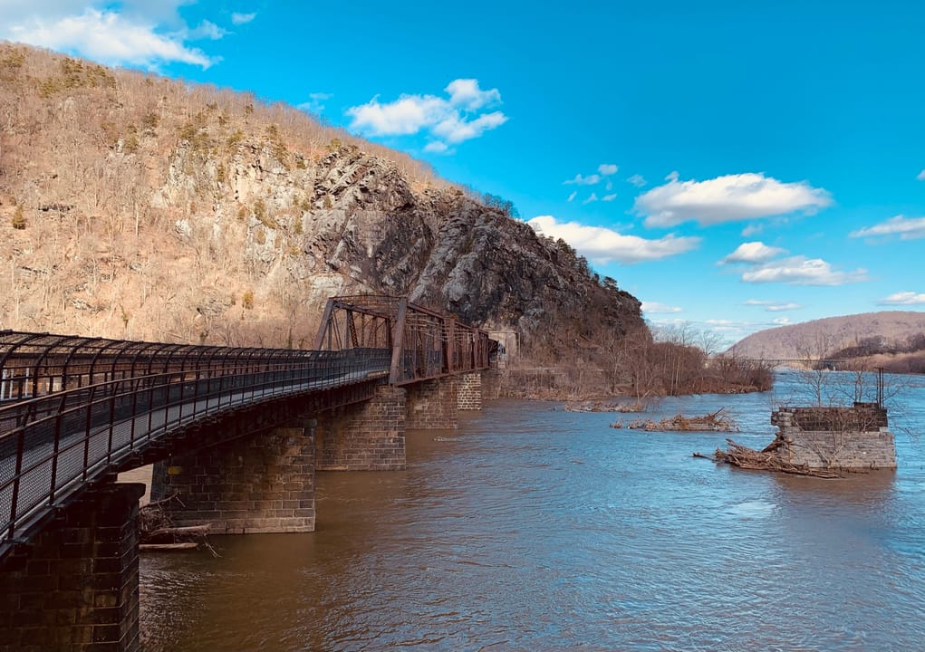 A woman lays across an inner tube on the Potomac River in Harpers Ferry, West Virginia, near the confluence with the Shenandoah River.

Ben Schumin is a professional photographer who captures the intricacies of daily life.  This image may be used under Creative Commons Attribution-ShareAlike 2.0.  P