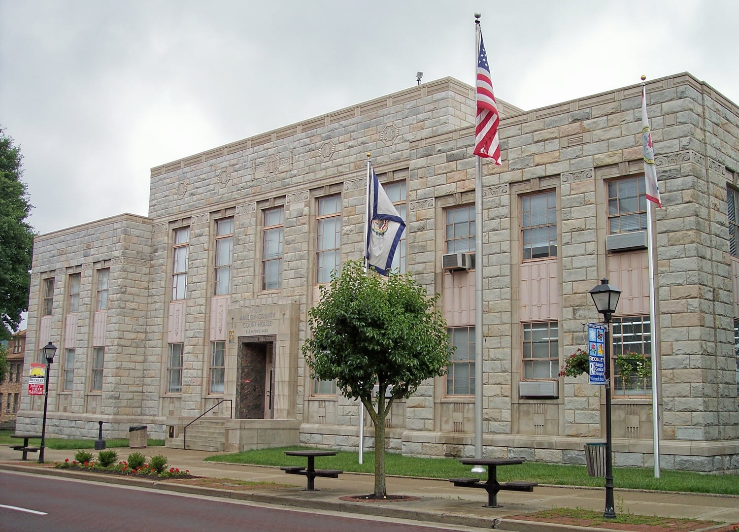 Raleigh County Courthouse, a 1930s public building in downtown Beckley, West Virginia