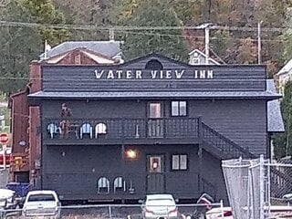 Big River Inn/Water View Inn in Genoa, Wisconsin